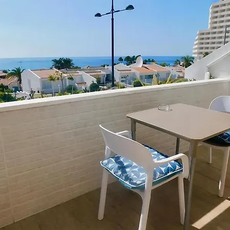 Lägenhet With Sunny Terrace & Sea View Near The Ocean